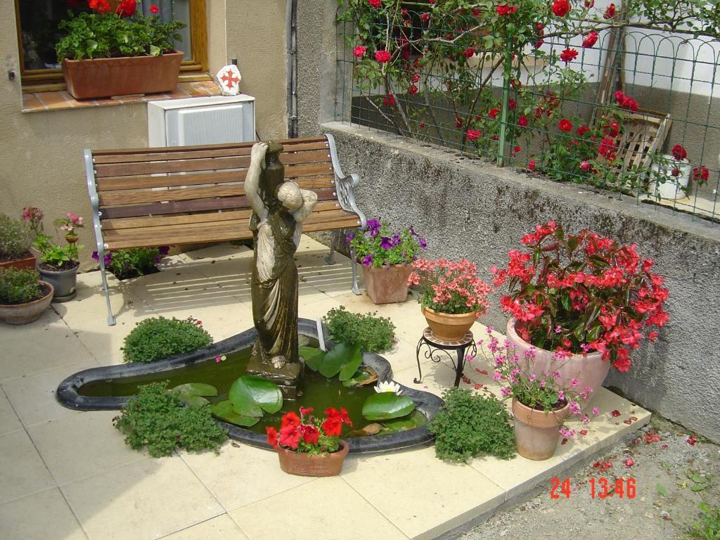 Aux Quatre Saisons Axat Panzió Kültér fotó