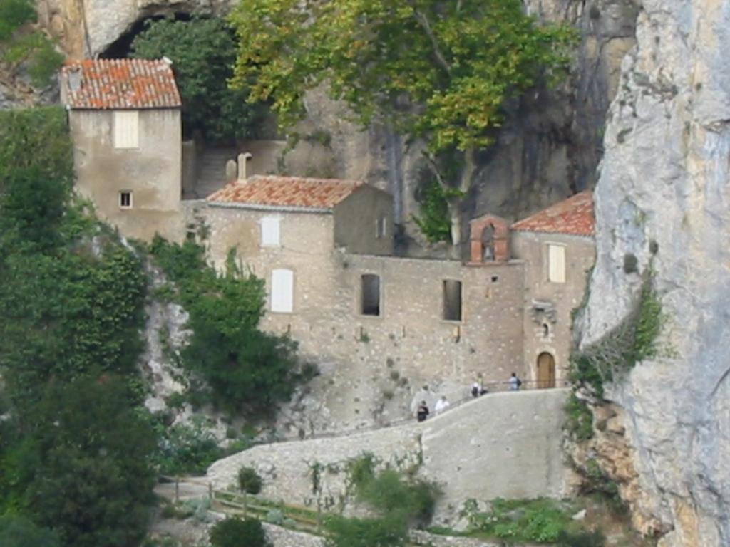 Aux Quatre Saisons Axat Panzió Kültér fotó